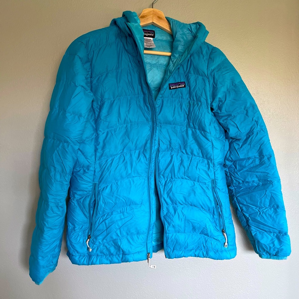Patagonia women’s Hi-loft Down Sweater Hoody, blue curaçao